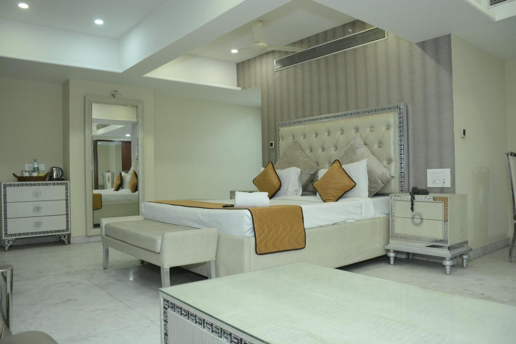 Zip By Spree Orient 3*