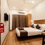 Hotel The Onyx