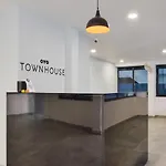 Oyo Townhouse 498 Hotel Western