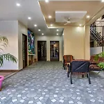 Itsy Hotels Shri Guru Service Apartment