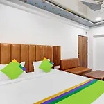 Treebo Hotel Rk Inn, Railway Station