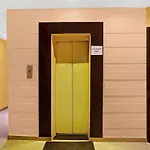 Townhouse Oak Hotel Pal Palace