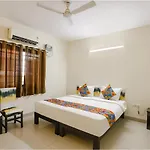 Fabhotel Ss House