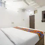 Fabhotel Comfort Room