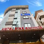 Fabhotel Star Residency