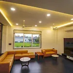 Stayvista At Imperial Gardens