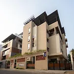 Treebo Premium The Memoir, Ramdaspeth