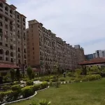 3Bhk Very Big Luxurious Apartment In City Center