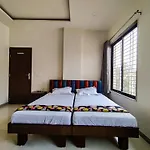 Basera Ac Dormitory & Rooms