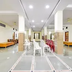 Oyo Hotel Pathak Guest House