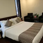 Hotel Heritage 2001, Nagpur