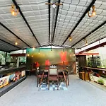 Royal Palms Luxury Service Apartment