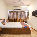 Fabhotel Dua Continental