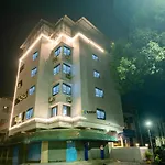 Treebo Shembekars Inn