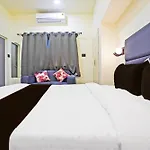 Hotel O The Parasher Palm