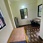 Beds & Boys Hostel