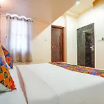 Fabhotel The Imperial Green