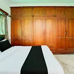 Hotel O The Grand Gateway Inn