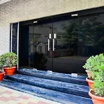 Super Collection O Hingna Road