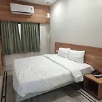 Hotel O Petal Inn