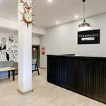 Super Townhouse Kalmana