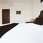 Super Townhouse Central Bazar Road Ramdaspeth