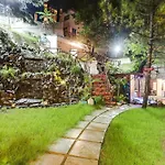 Townhouse 700 Hotel Krishna.