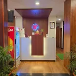 Hotel Runway Inn