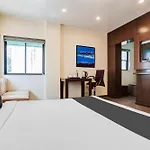 Super Townhouse Oak Ramdaspeth Downtown