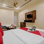 Hotel O Paradise Inn