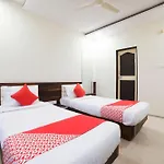 Hotel O Club Metro