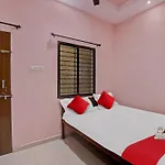 Hotel O R K Guest House