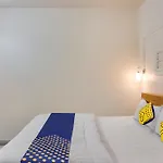 Spot On Hotel Blue Moon