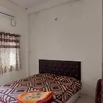 Hotel O Royal Galaxy