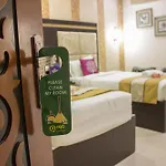 Oyo Premium Ganesh Peth Nagpur