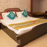 Oyo Premium Nagpur Railway Station