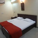 Treebo Trip Hotel Aditya