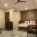 Oyo 10023 Hotel Satya