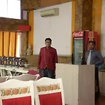 Hotel Rahul Deluxe