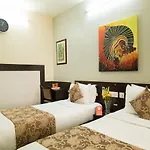 OYO Flagship 37988 Peanut Inn