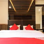 Oyo 15542 Hotel Shivala
