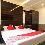 Oyo 15542 Hotel Shivala