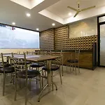 Hotel Star Zest House