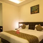 Oyo Townhouse 344 Gitanjali Chowk