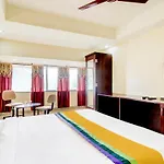 Itsy Hotels Aditya