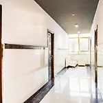 Oyo 1106 Hotel Orient Star