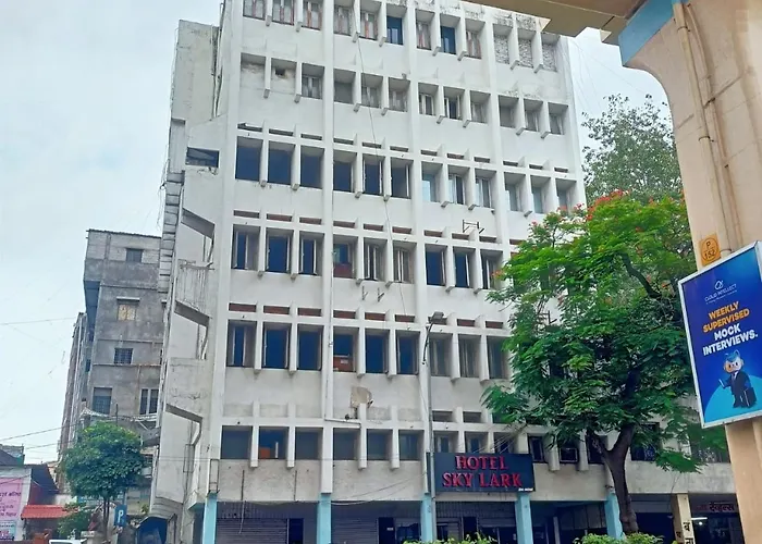 Hotel Skylark