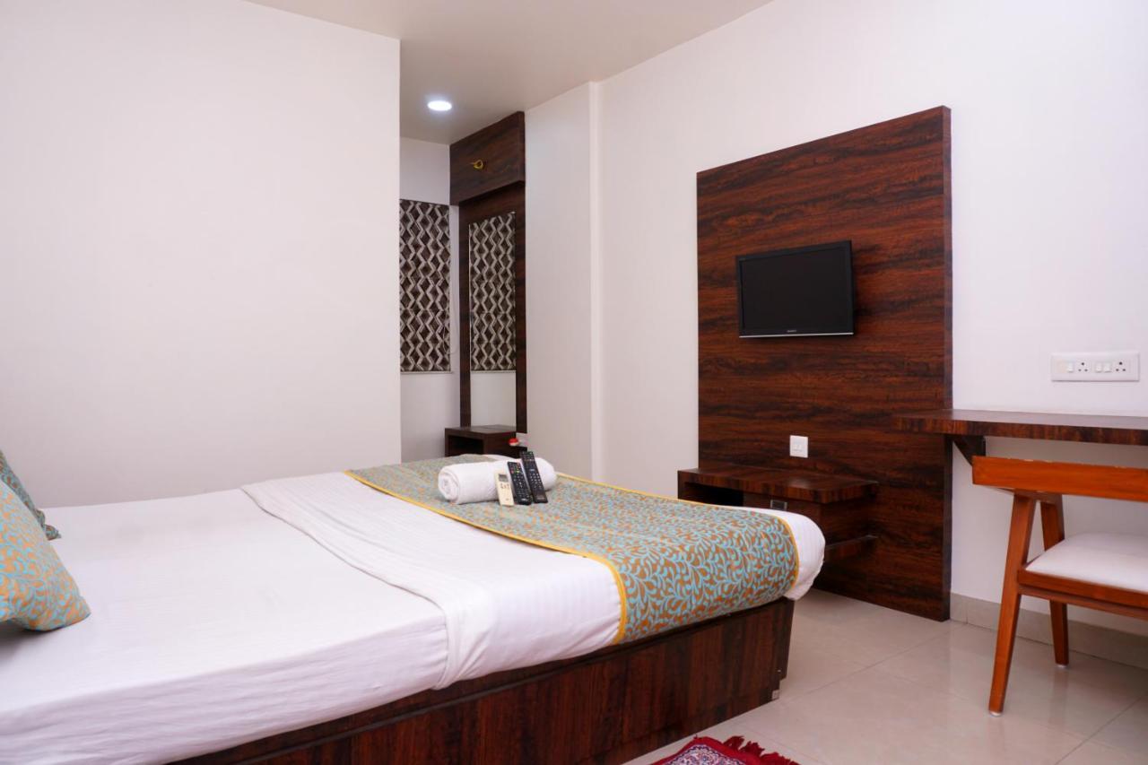 Shree Gayatri Hotel Nagpur