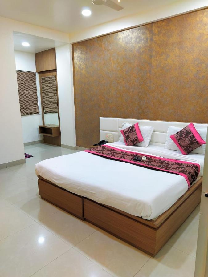 Shree Gayatri Hotel 3*
