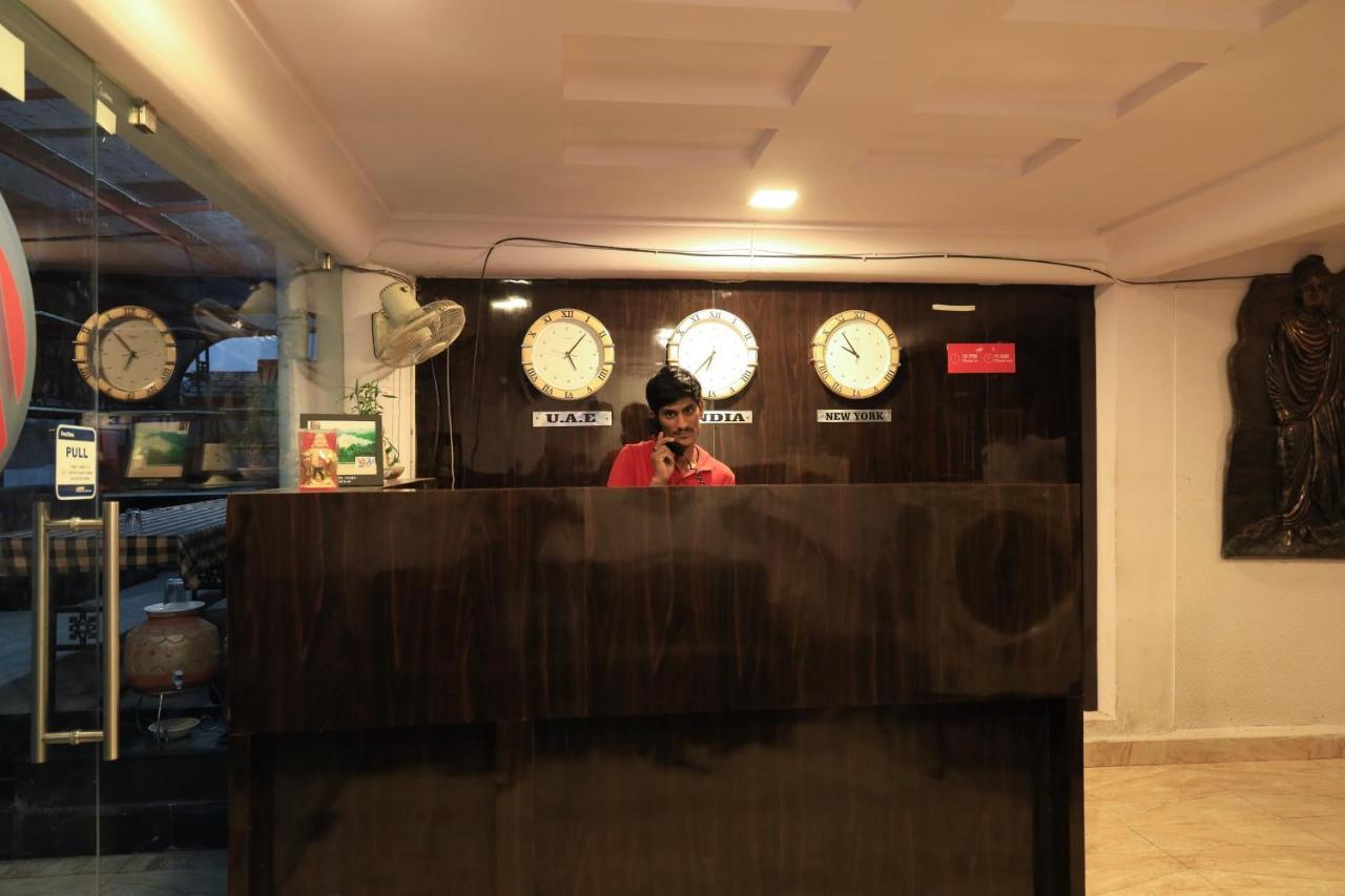 Hotel Oyo 15211 Midas Nagpur